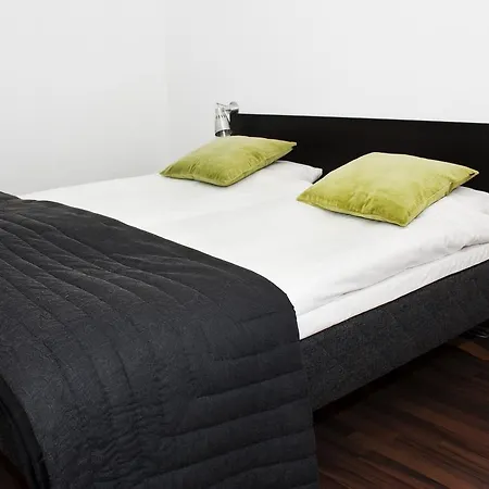Bed&Breakfast 33-2